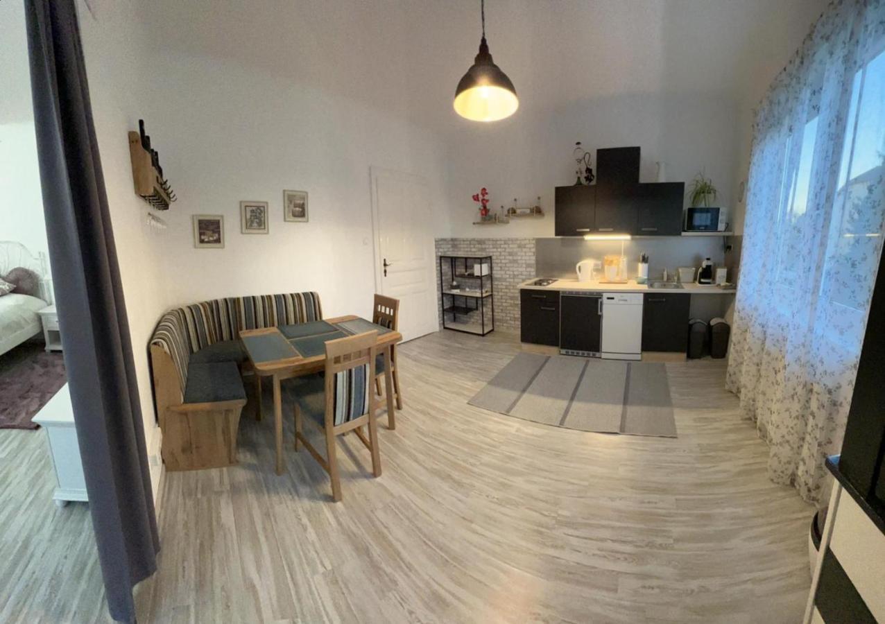 Appartment Rosengarten บาเดน ภายนอก รูปภาพ